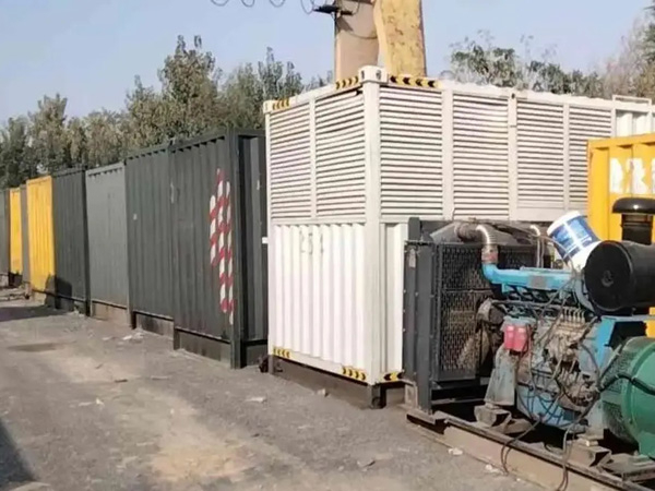 南昌200KW柴油发电机机组每小时油耗是多少?